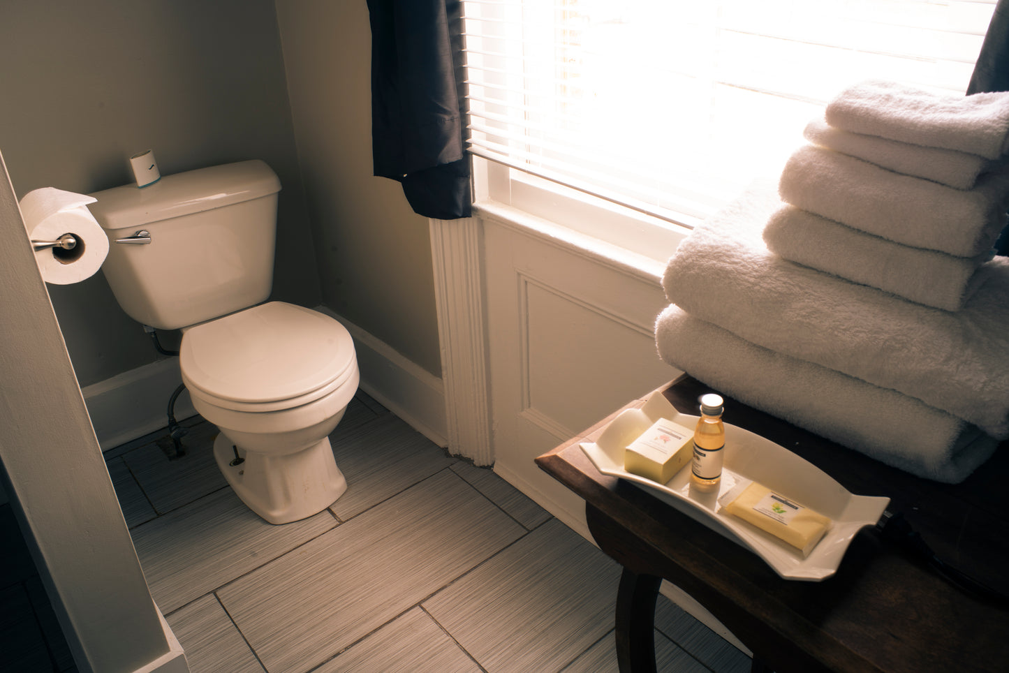 Sir J.A. Mcdonald Suite 6