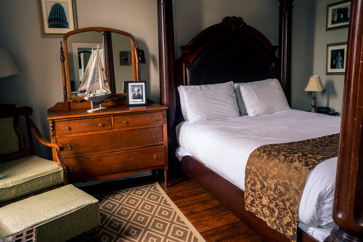 Sir J.A. Mcdonald Suite 6