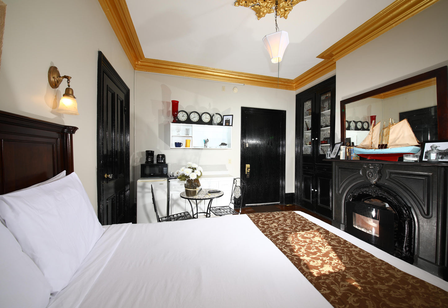 Colonel J.H. Gray Suite 2